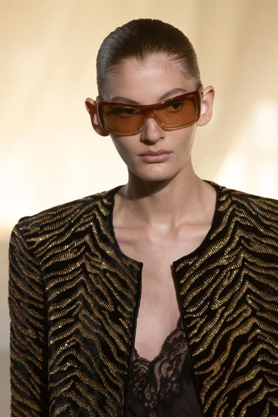 Look 90